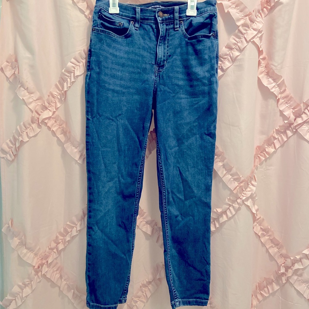 Calvin Klein Jeans, Size 6/28